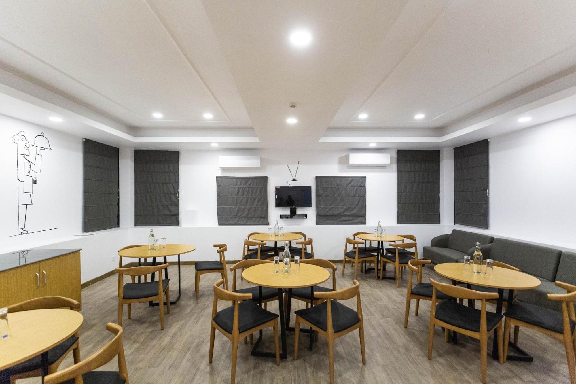 Super Townhouse Habitat New Town Rooms & Party Spaces Kalkutta Exterior foto