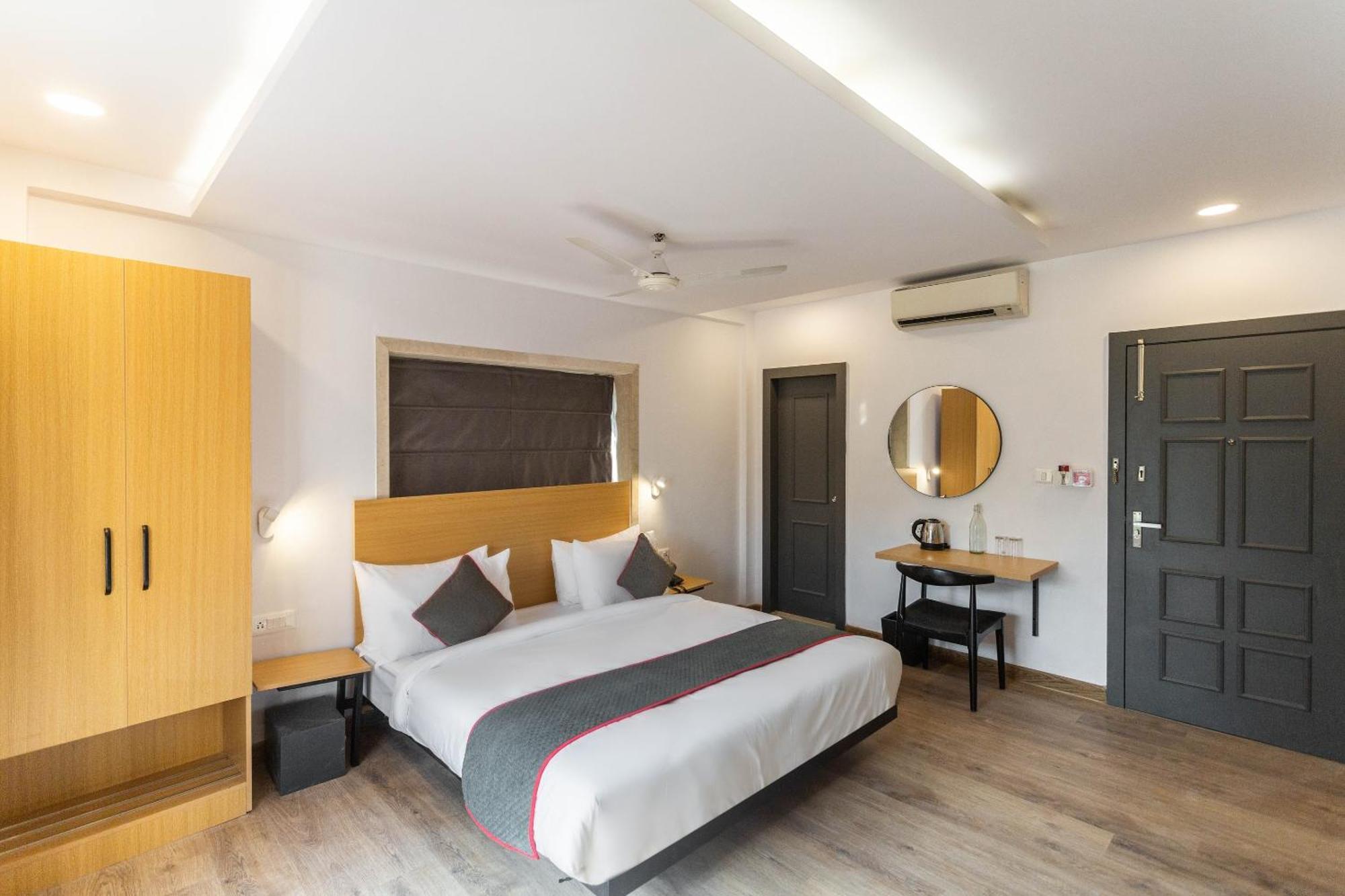 Super Townhouse Habitat New Town Rooms & Party Spaces Kalkutta Exterior foto
